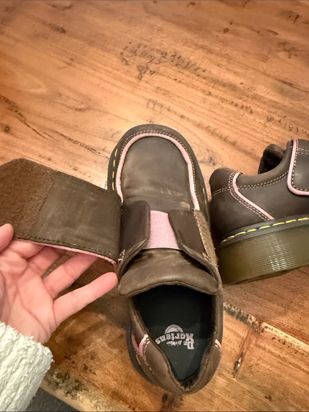 Dr. Martens buzz strap